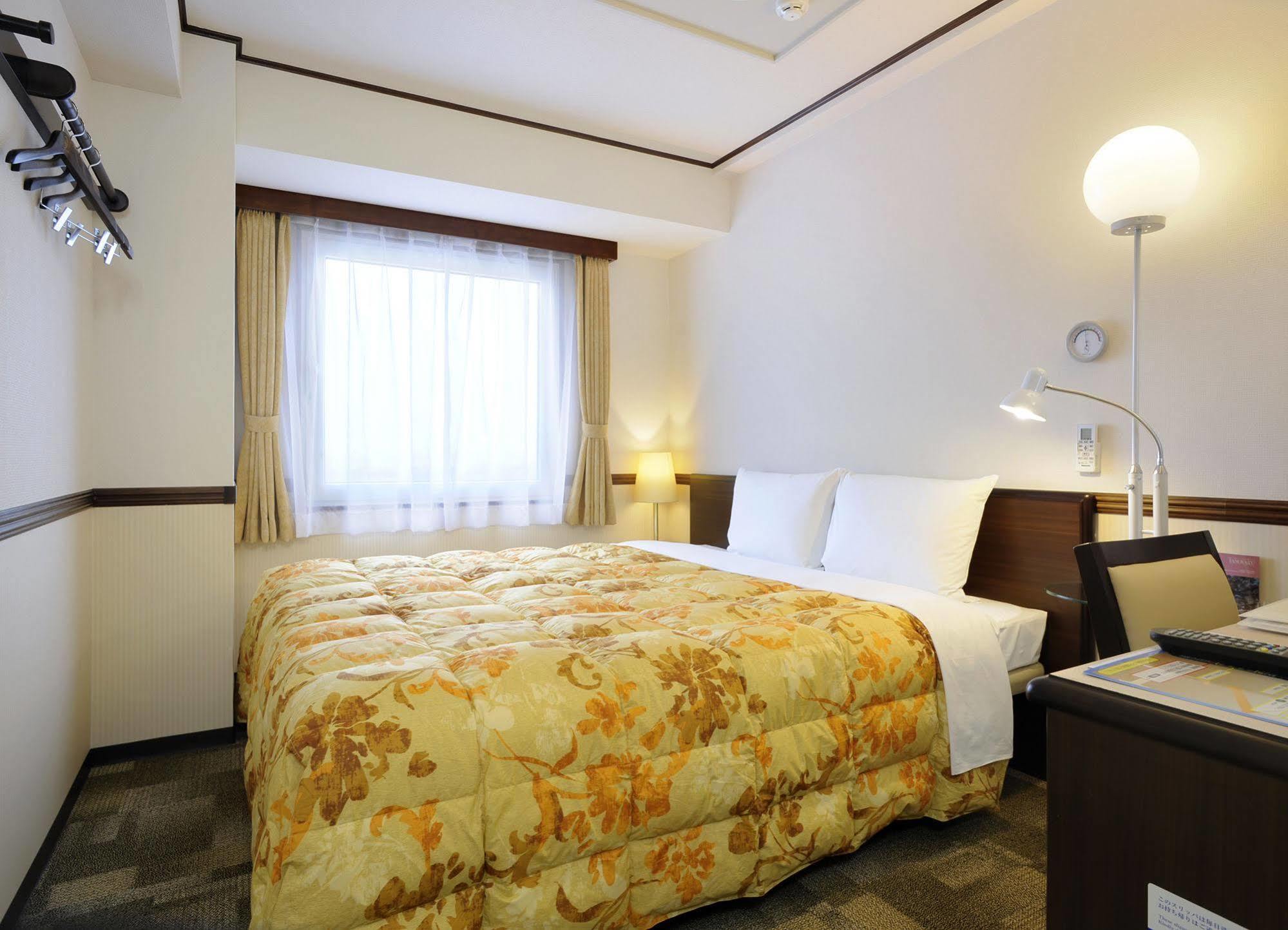 Toyoko Inn Osaka Namba Nishi Kültér fotó